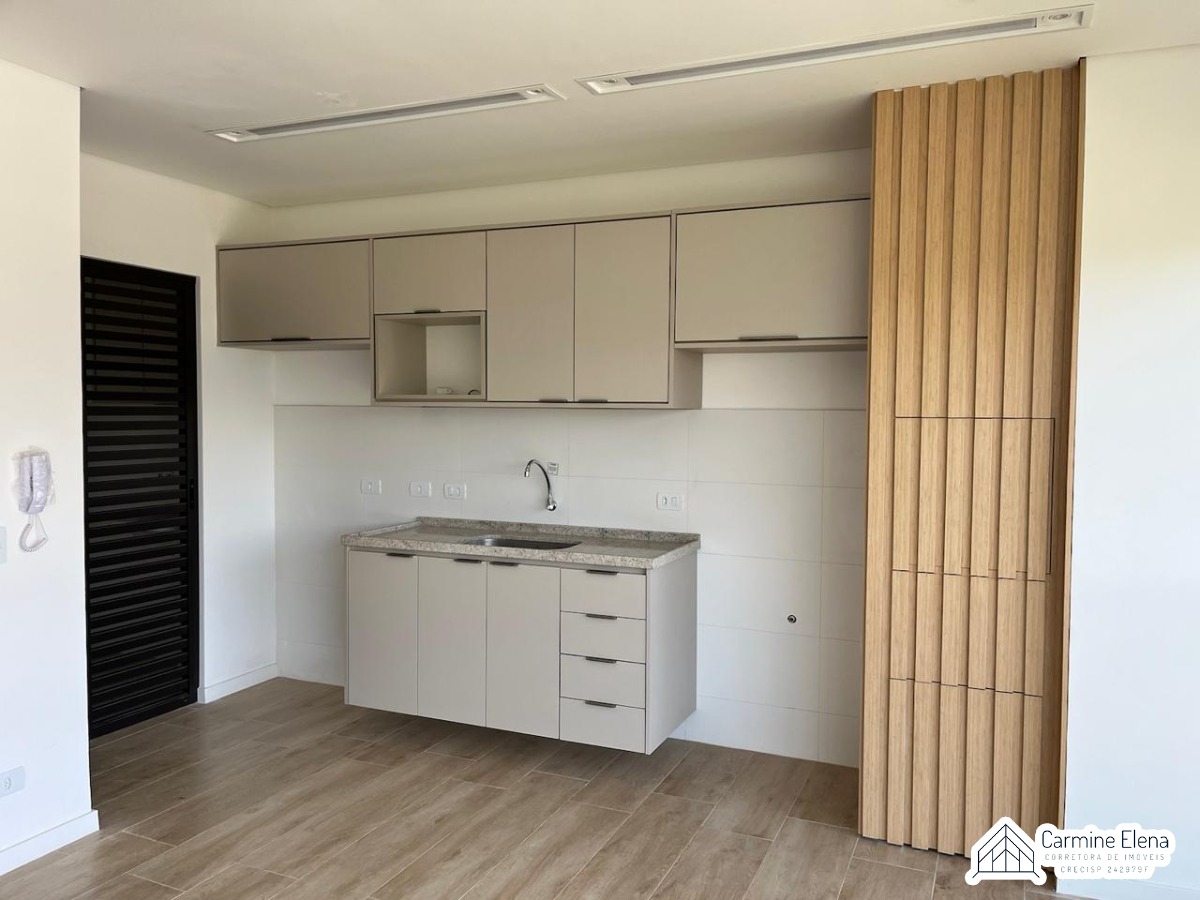 Apartamento para alugar com 3 quartos, 15m² - Foto 1