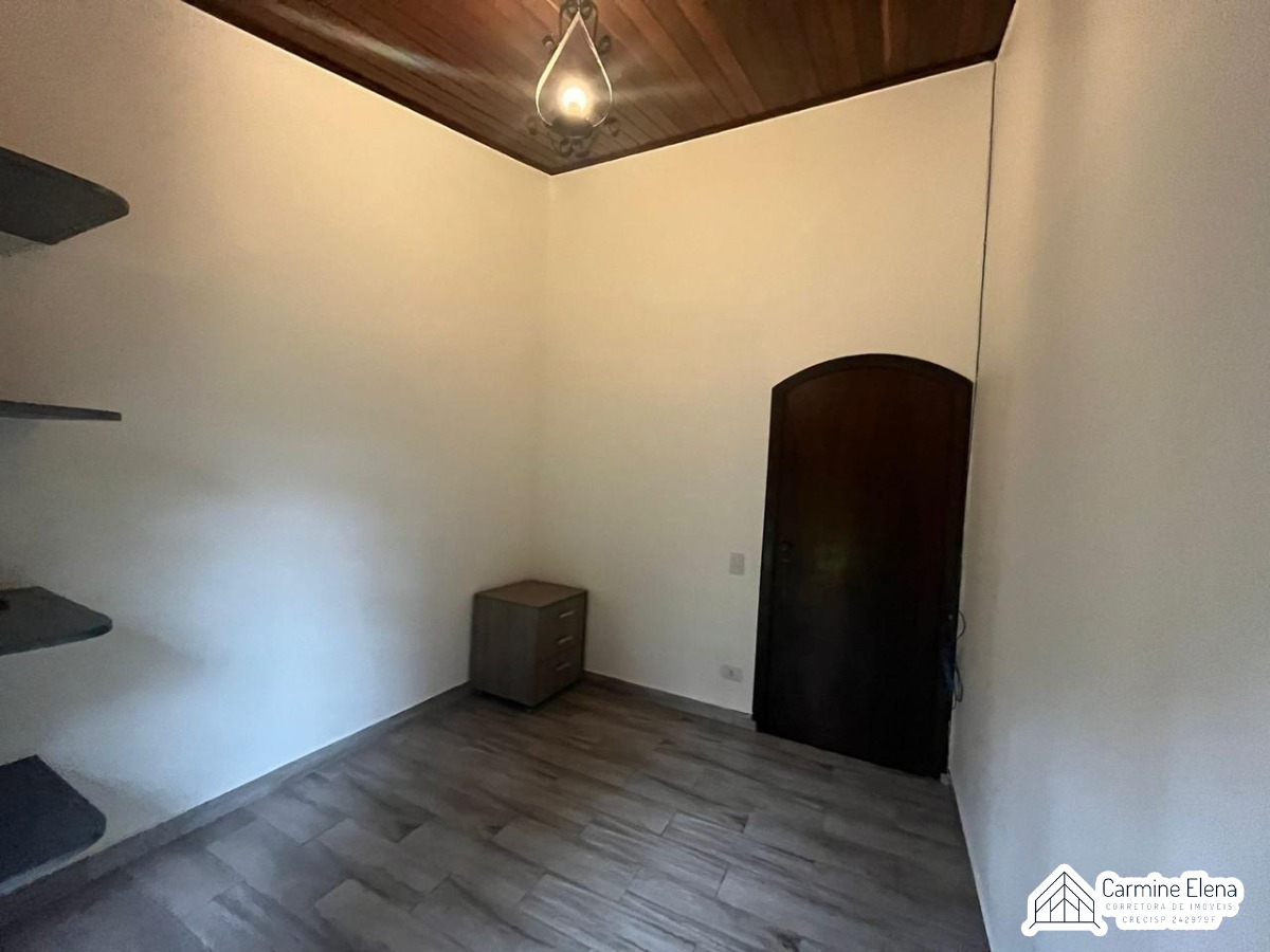 Casa para alugar com 3 quartos, 15m² - Foto 11