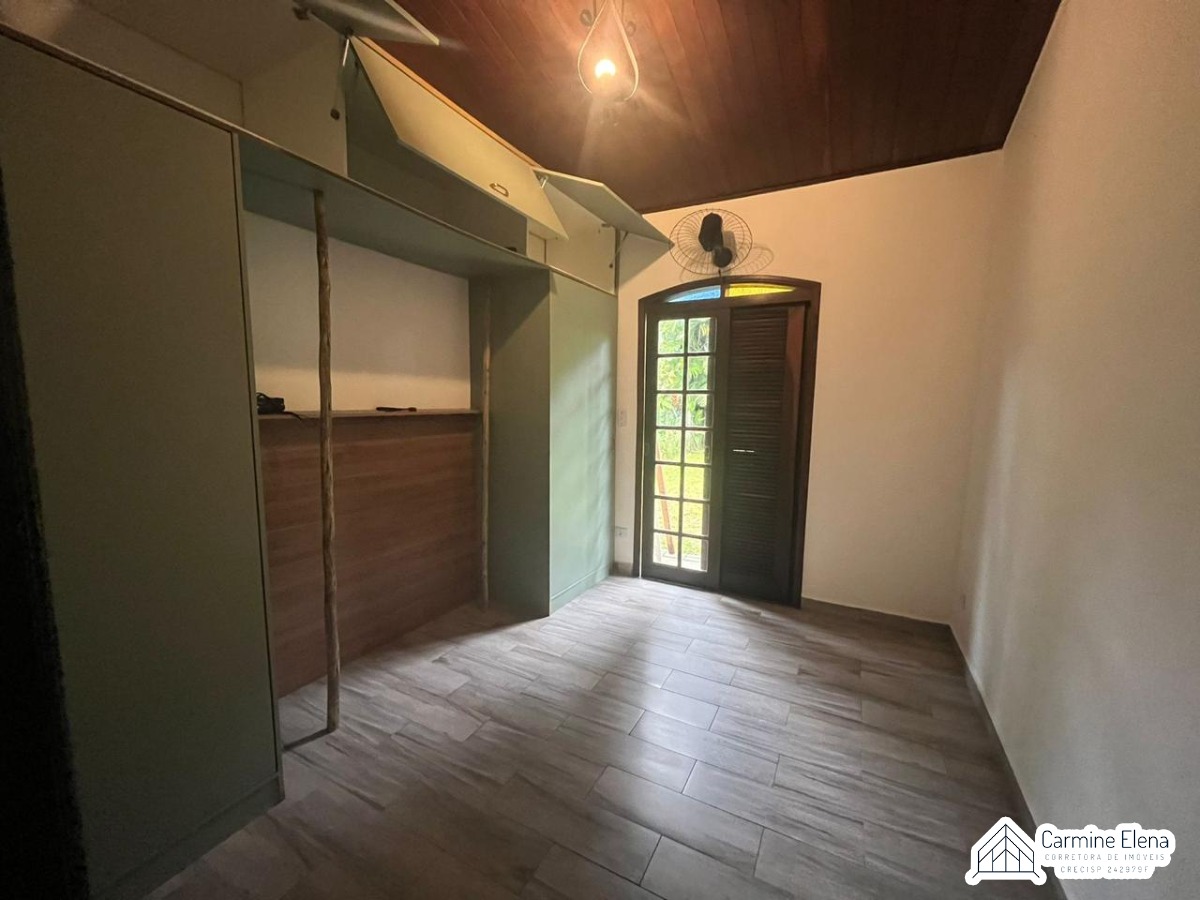 Casa para alugar com 3 quartos, 15m² - Foto 13