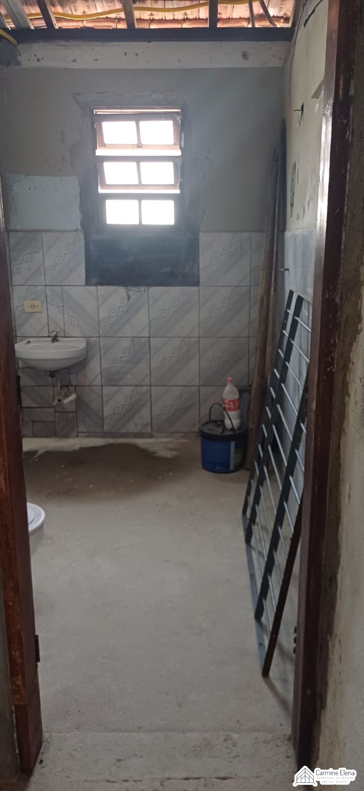 Casa à venda com 2 quartos, 250m² - Foto 9