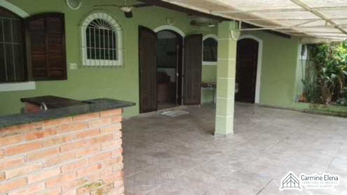 Casa à venda com 1 quarto, 250m² - Foto 2